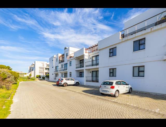 2 BEDROOM APARTMENT TO LET IN BIG BAY